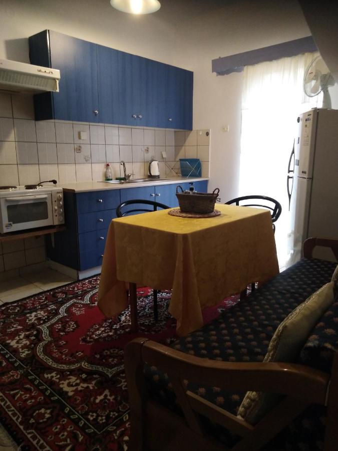 "Αρμονία" Διαμερισμα, Καλαματα-"Harmony" Apartment, Каламата Екстериор снимка